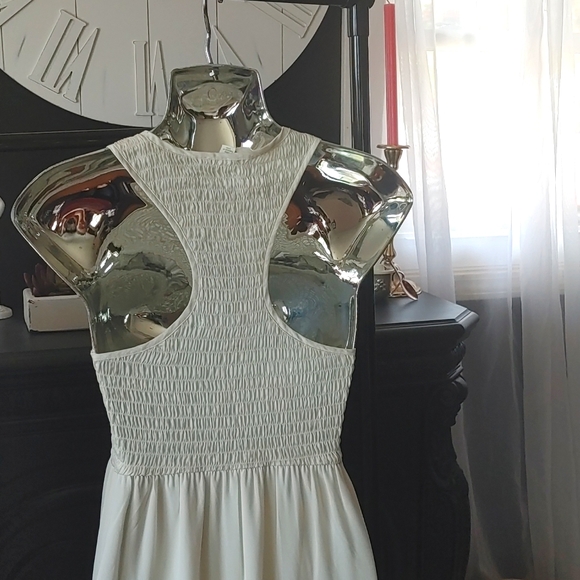 Flowy Summer Dress - Picture 2 of 3